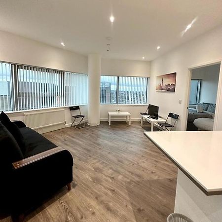 Alarabi Apartments-Two Bedrooms Apartment Croydon Exterior photo