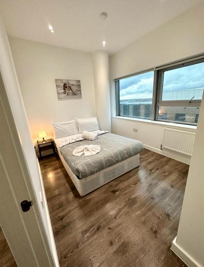 Alarabi Apartments-Two Bedrooms Apartment Croydon Exterior photo